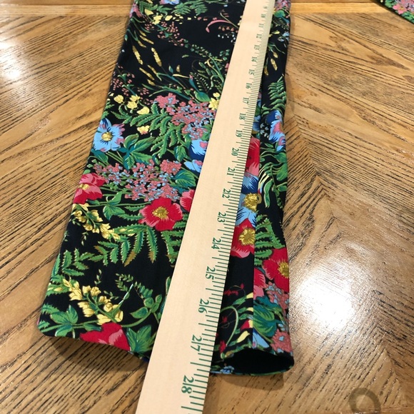 Soft Surroundings In Bloom Floral Slim Ankle Pants Sz M Pull On Stretch Casual - Picture 13 of 15